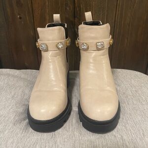 Nicole Miller Cream Boots with Rhinestones - Size 6